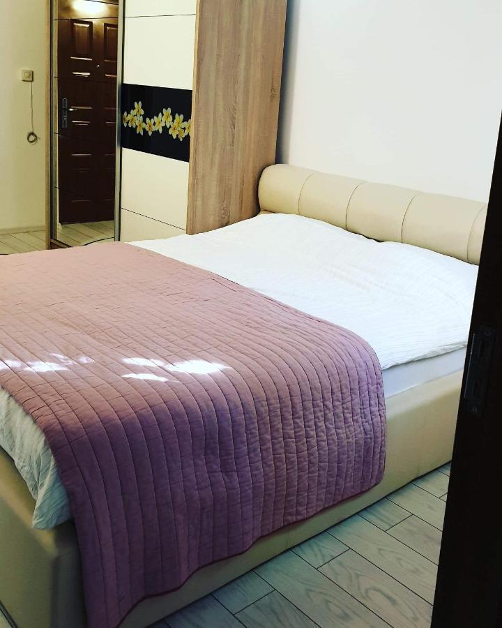 Strada Emil Racovita 25 Apartament Hotel Брашов Екстериор снимка